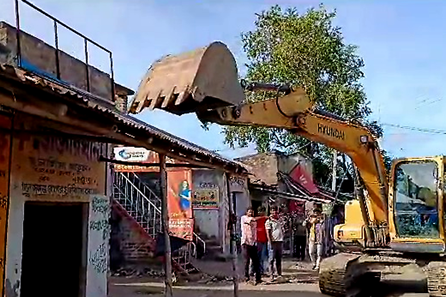 Illegal Construction In West Bengal Demolished