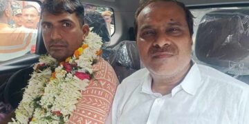 BSF Jawan: অবশেষে বাড়ি ফিরছেন পূর্ণম, ‘ভয় পাই না’, ঘরে ফিরেই গর্জে উঠলেন বাংলার বীর জওয়ান